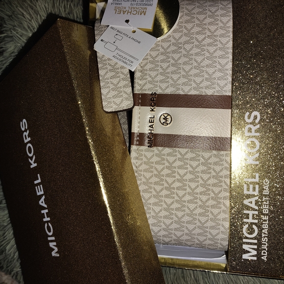 Michael Kors White and Brown Belt - Picture 1 of 1